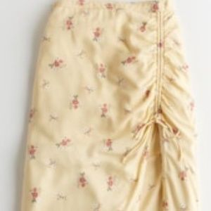 NWT- HOLLISTER ULTRA-RISE CINCH MIDI SKIRT SIZE L
